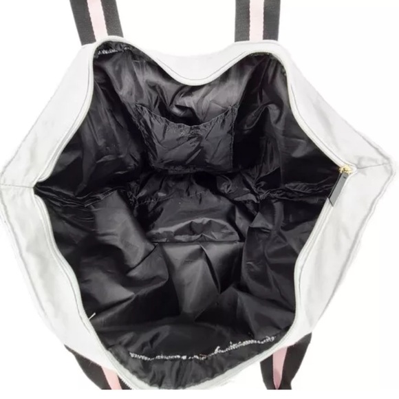 Victoria's Secret Tote Bag Limited Edition Weekender Zippered Bag New with Tags - Picture 4 of 5